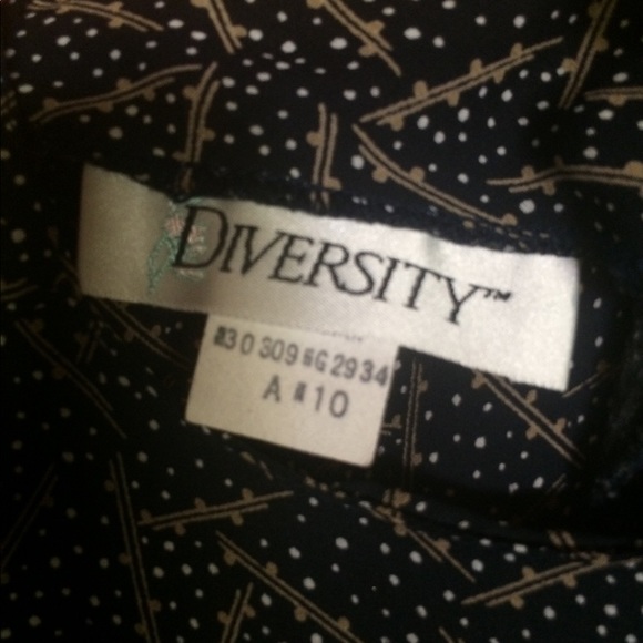 Vintage 80’s Shear Diversity Blouse - Picture 9 of 9